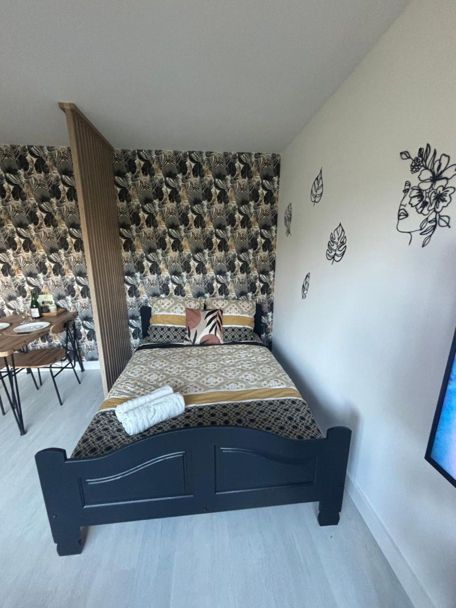 Appartamento Bienvenue Chez Vous Valognes Esterno foto